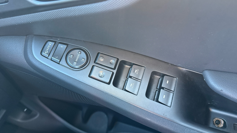 Hyundai IONIQ 1.6 GDi Hybrid Premium SE 5dr DCT Hybrid Hatchback